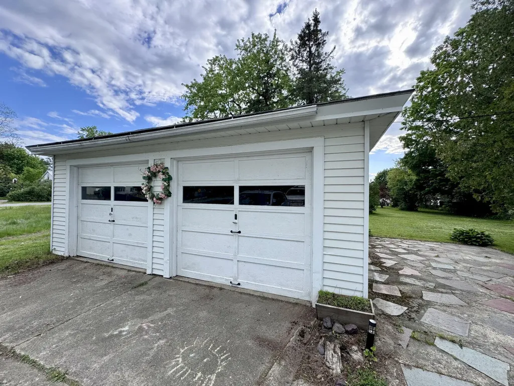136 North Avenue Skowhegan ME 04976
