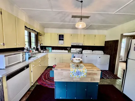 136 North Avenue Skowhegan ME 04976