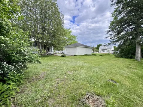 136 North Avenue Skowhegan ME 04976
