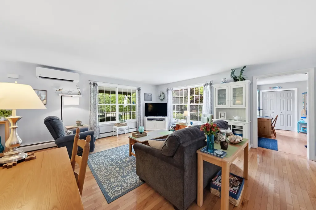 31 Dewdrop Lane Waldoboro ME 04572