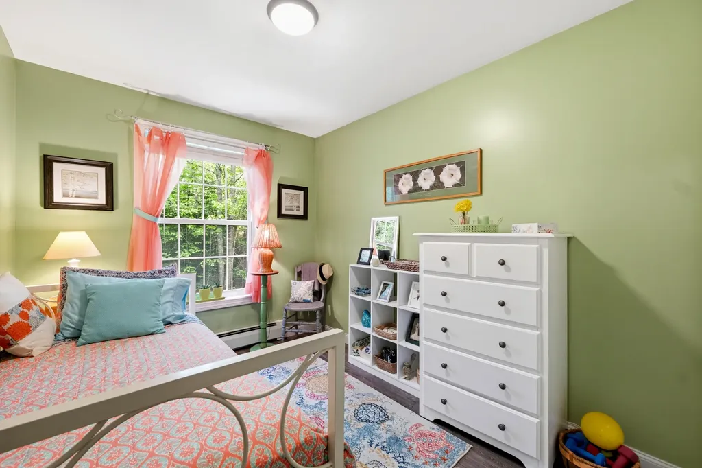 31 Dewdrop Lane Waldoboro ME 04572