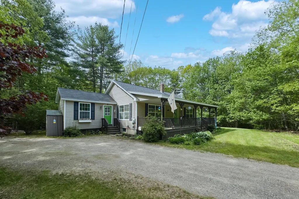 31 Dewdrop Lane Waldoboro ME 04572