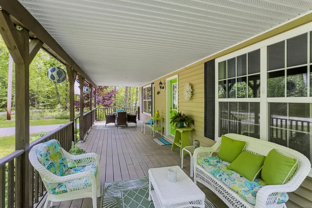 31 Dewdrop Lane Waldoboro ME 04572
