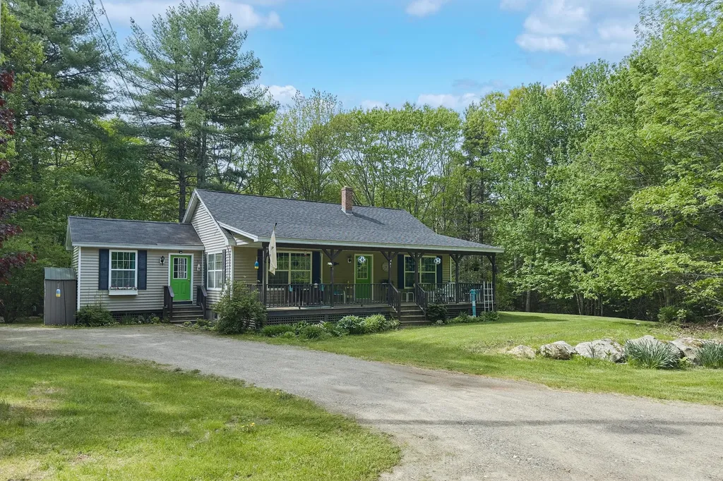 31 Dewdrop Lane Waldoboro ME 04572