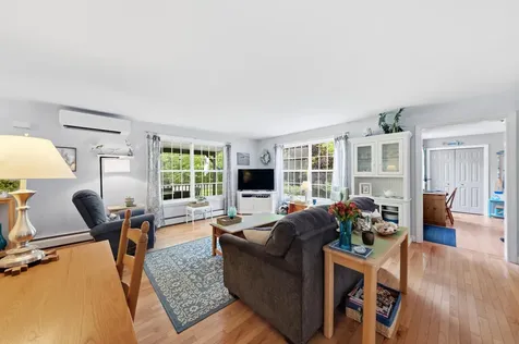 31 Dewdrop Lane Waldoboro ME 04572