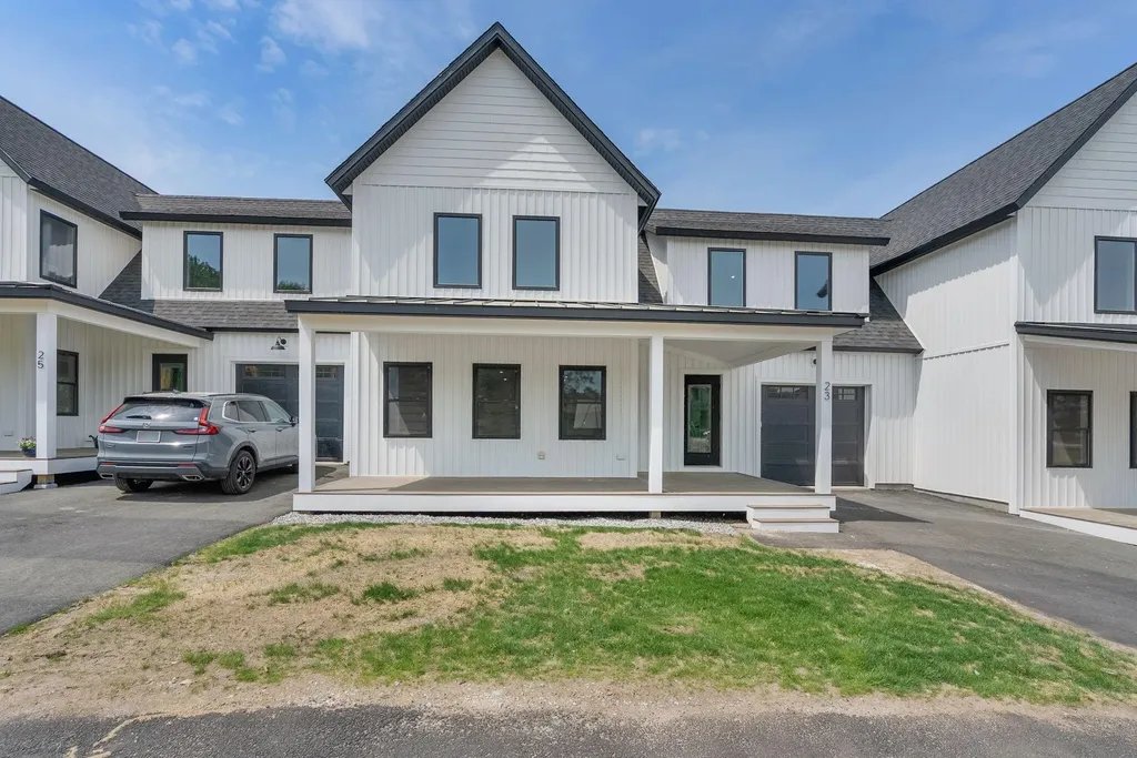 28 Fairway Commons Drive Gorham ME 04038