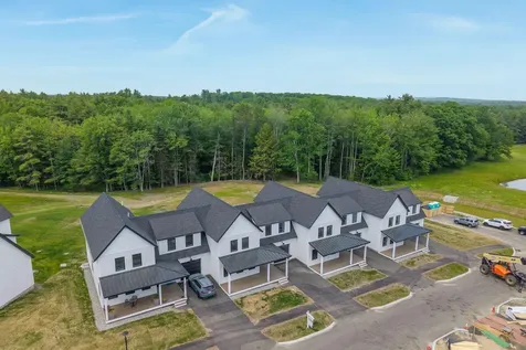 28 Fairway Commons Drive Gorham ME 04038