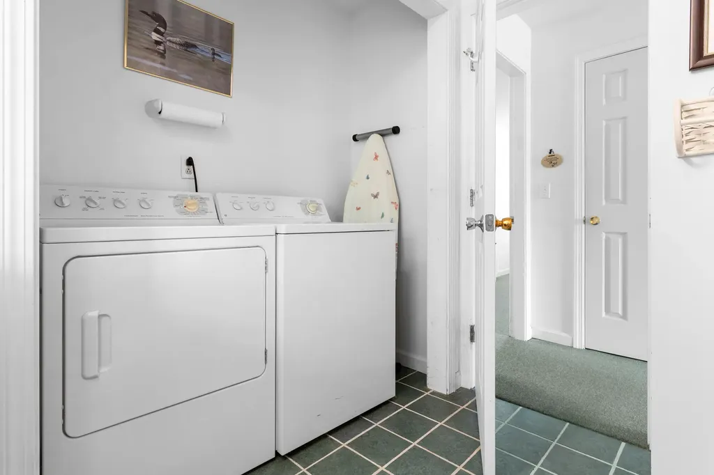 44 Percy Cove Road Nobleboro ME 04555