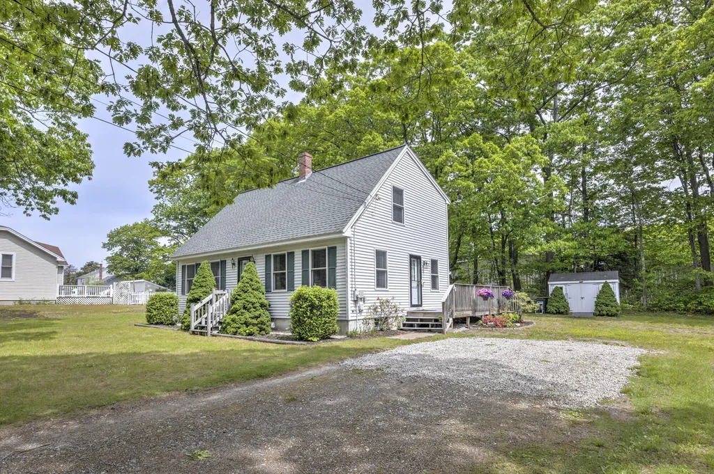 35 Grayson Street Biddeford ME 04005