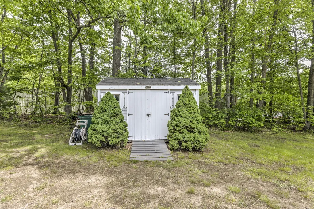35 Grayson Street Biddeford ME 04005
