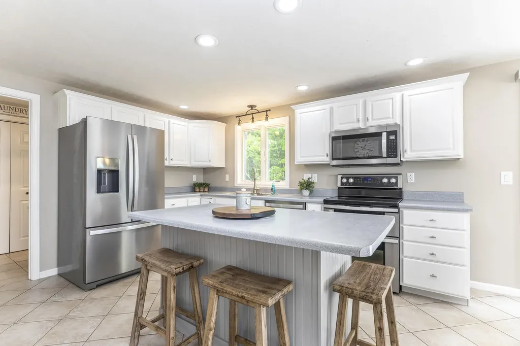 35 Grayson Street Biddeford ME 04005