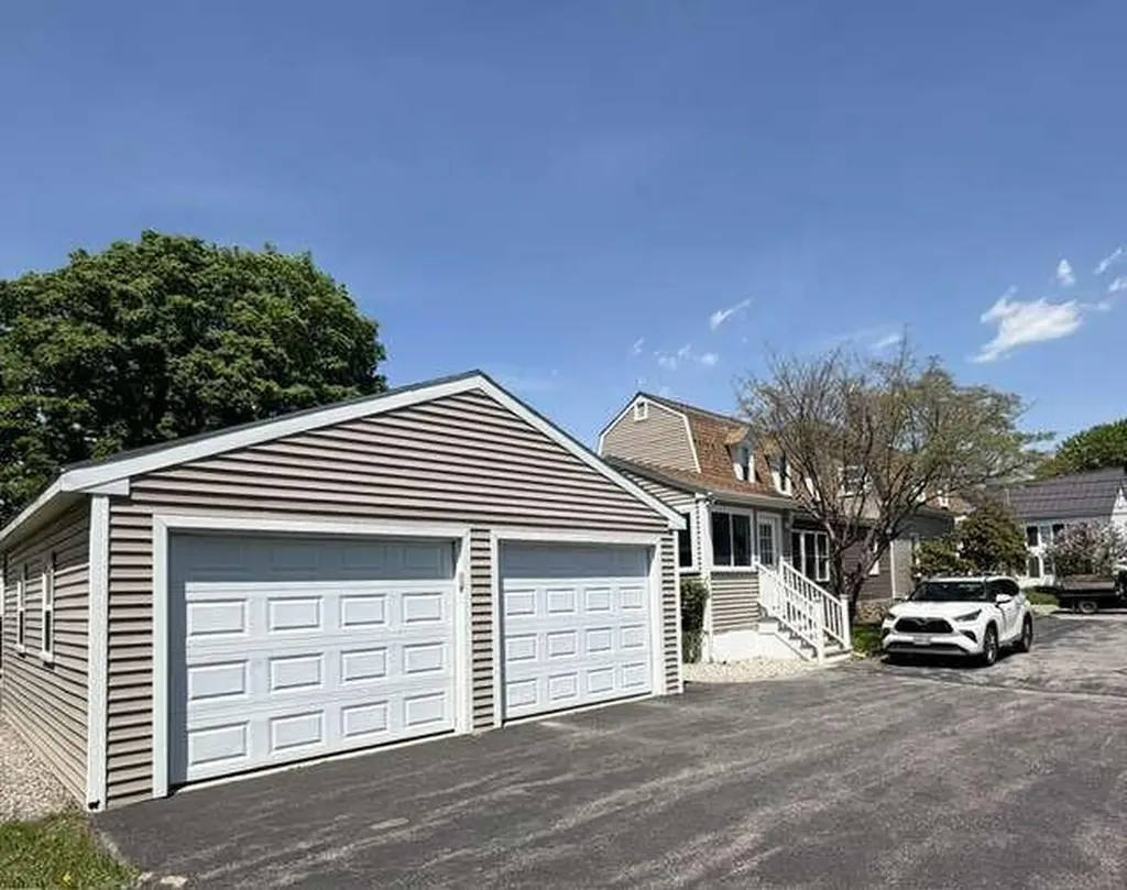 131 Beach Street Saco ME 04072