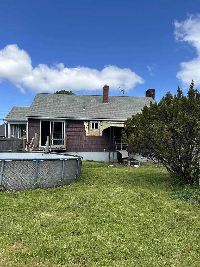 6 Holy Family Street Lewiston ME 04240