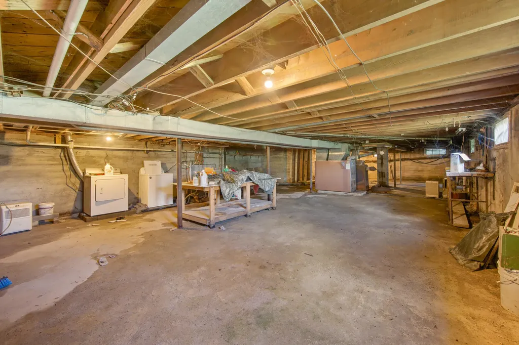 40 Exeter Road Corinna ME 04928