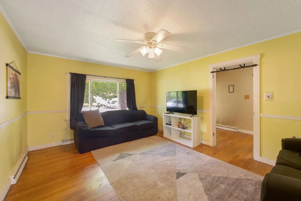 40 Exeter Road Corinna ME 04928