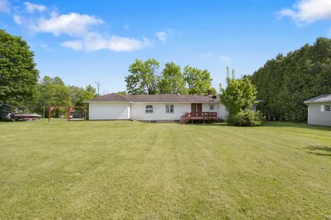 40 Exeter Road Corinna ME 04928
