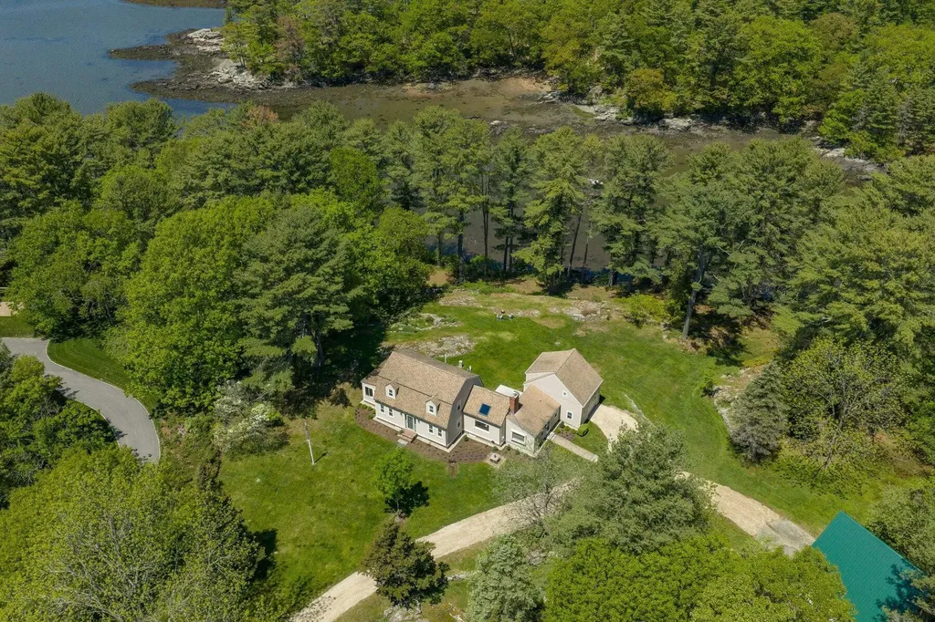 20 Captains Way Kittery ME 03905