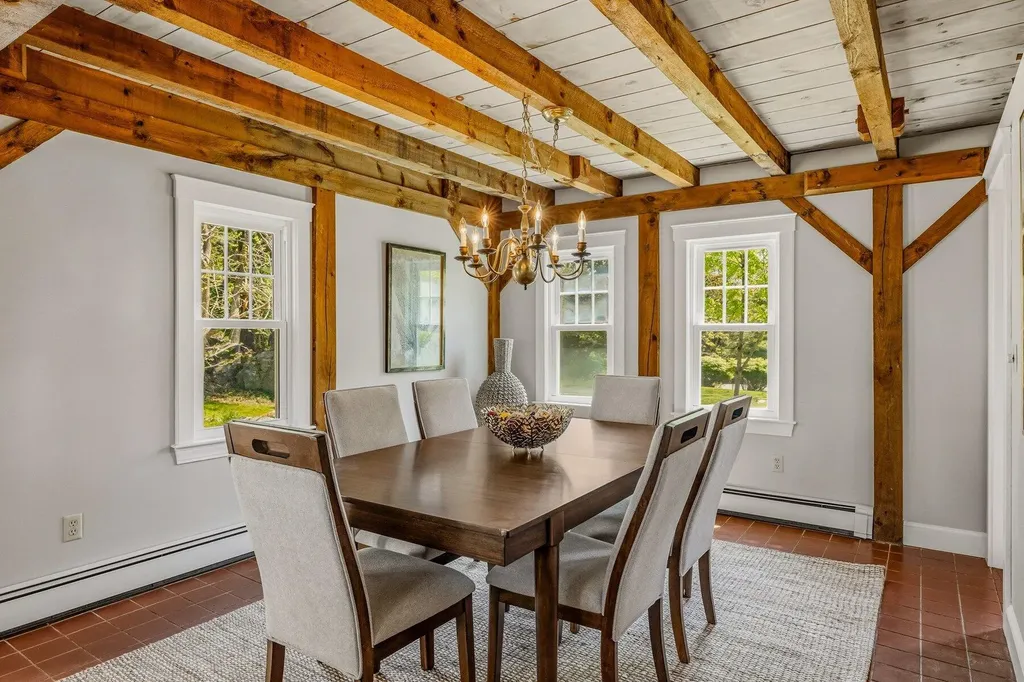 20 Captains Way Kittery ME 03905