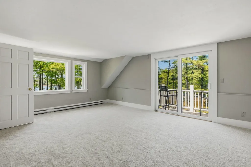 20 Captains Way Kittery ME 03905