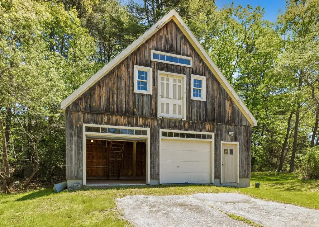 20 Captains Way Kittery ME 03905