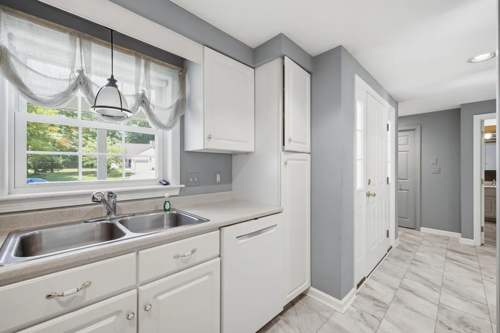 14 Hampton Glen Drive Kennebunk ME 04043