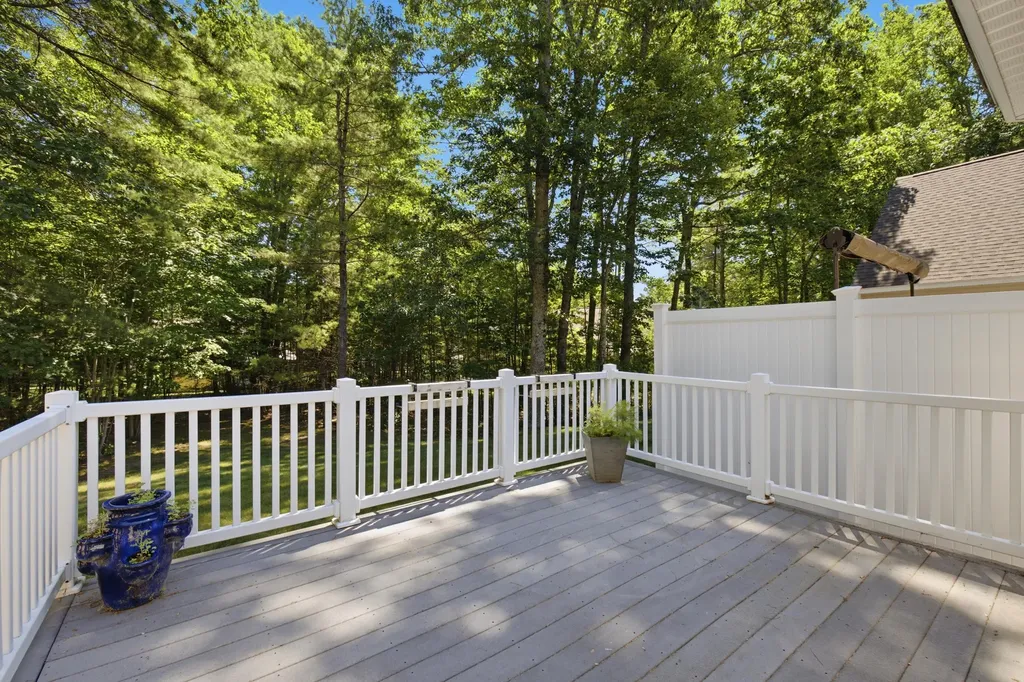 14 Hampton Glen Drive Kennebunk ME 04043