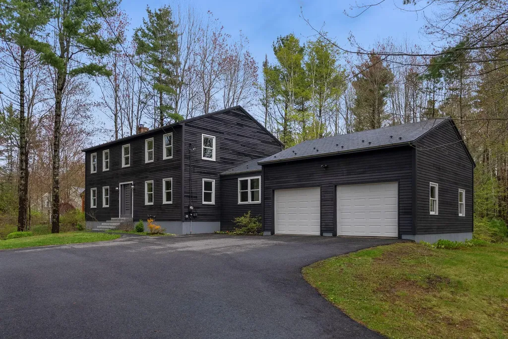 8 Mast Road Scarborough ME 04074