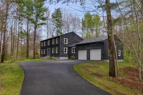 8 Mast Road Scarborough ME 04074