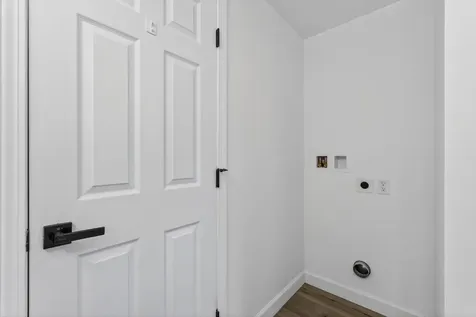 8 Mast Road Scarborough ME 04074