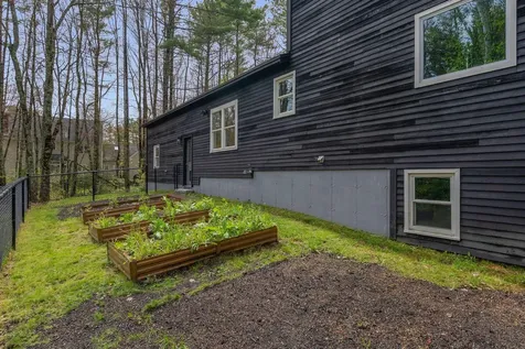 8 Mast Road Scarborough ME 04074