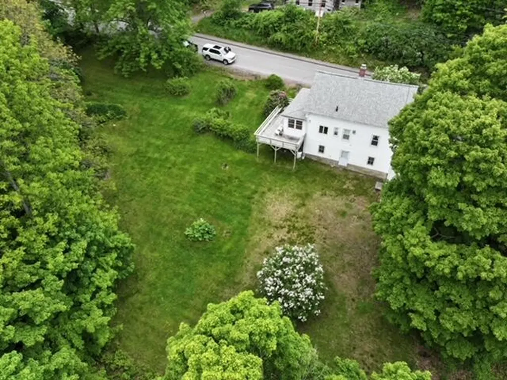 28 Greenville Street Hallowell ME 04347