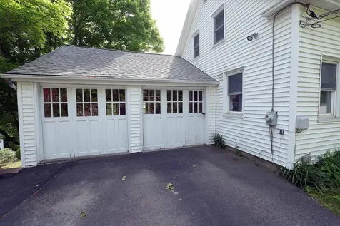 28 Greenville Street Hallowell ME 04347