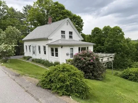 28 Greenville Street Hallowell ME 04347