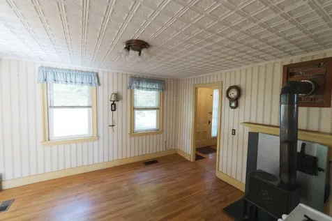 28 Greenville Street Hallowell ME 04347