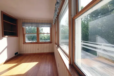 28 Greenville Street Hallowell ME 04347