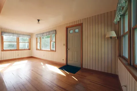 28 Greenville Street Hallowell ME 04347