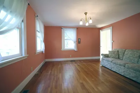 28 Greenville Street Hallowell ME 04347