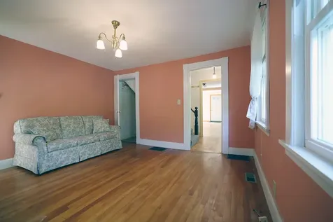 28 Greenville Street Hallowell ME 04347