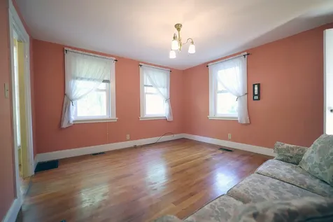 28 Greenville Street Hallowell ME 04347