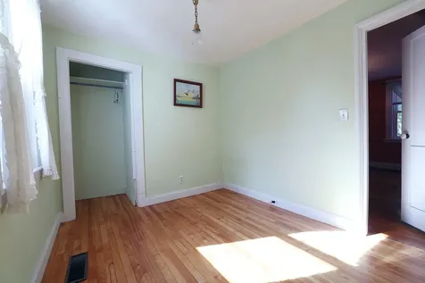 28 Greenville Street Hallowell ME 04347