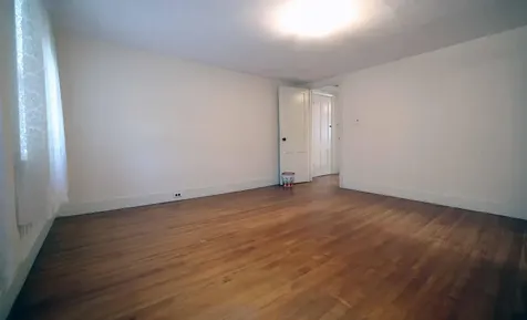 28 Greenville Street Hallowell ME 04347
