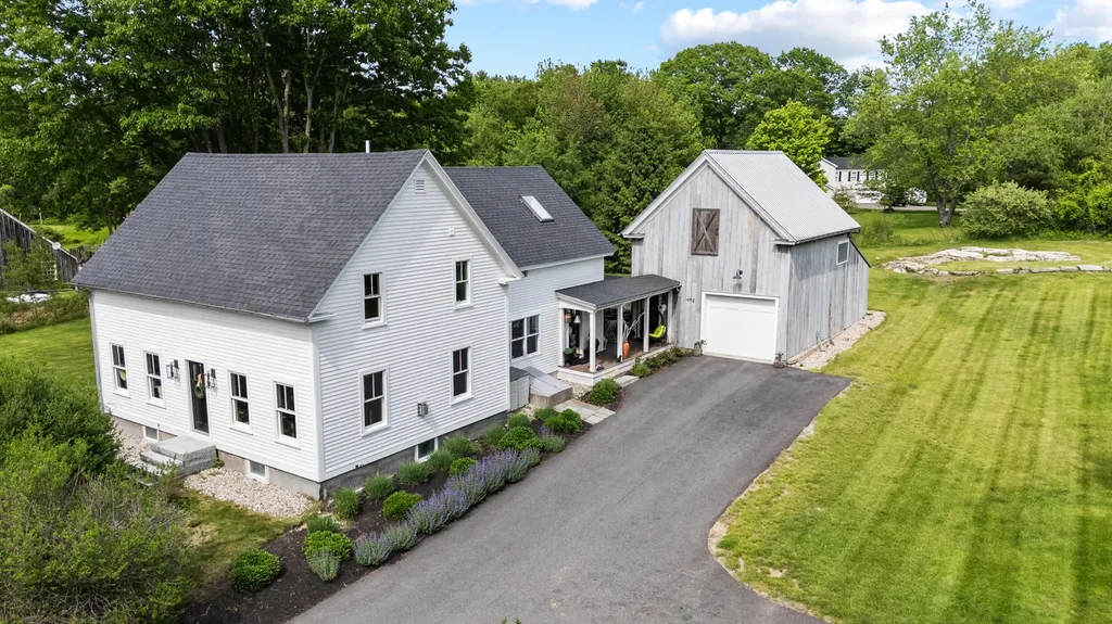 492 W Elm Street Yarmouth ME 04096