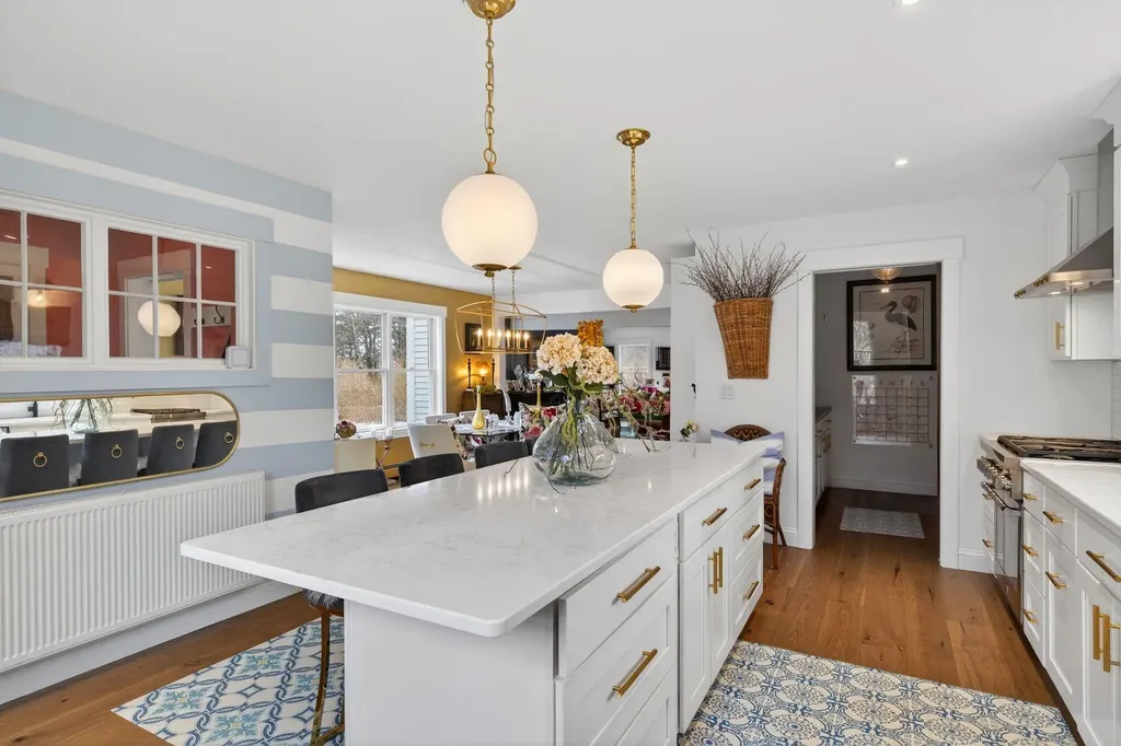 492 W Elm Street Yarmouth ME 04096