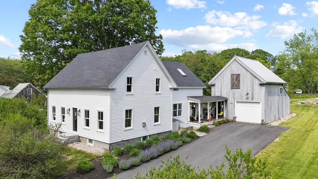 492 W Elm Street Yarmouth ME 04096