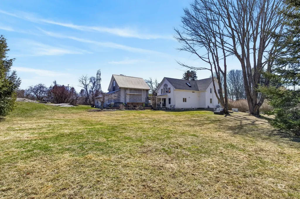 492 W Elm Street Yarmouth ME 04096