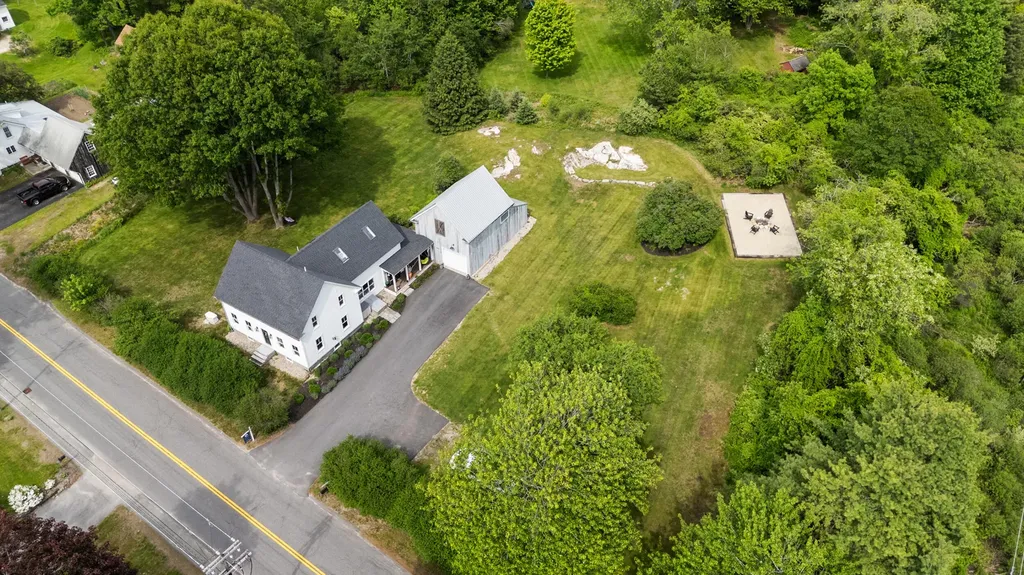 492 W Elm Street Yarmouth ME 04096