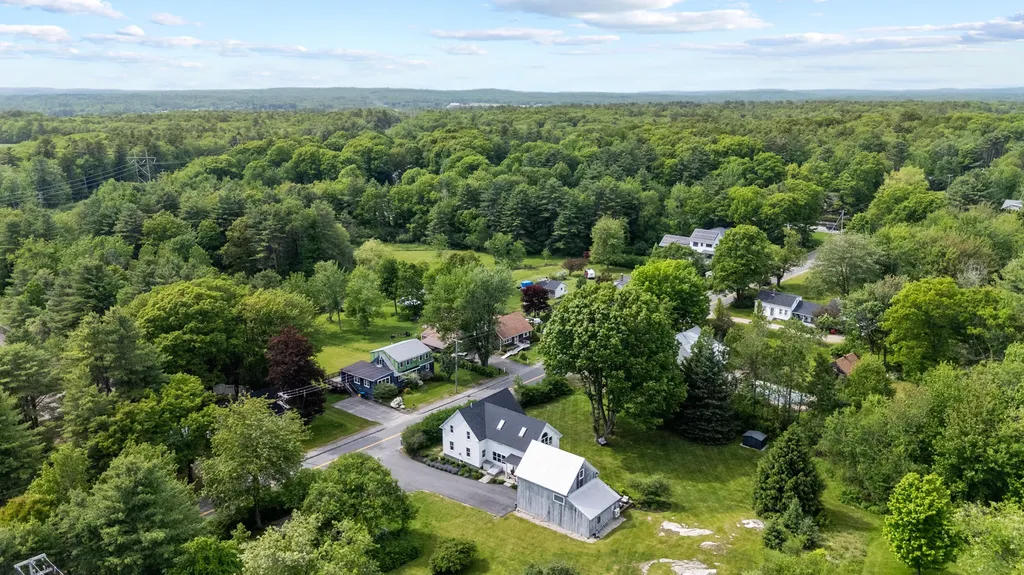 492 W Elm Street Yarmouth ME 04096