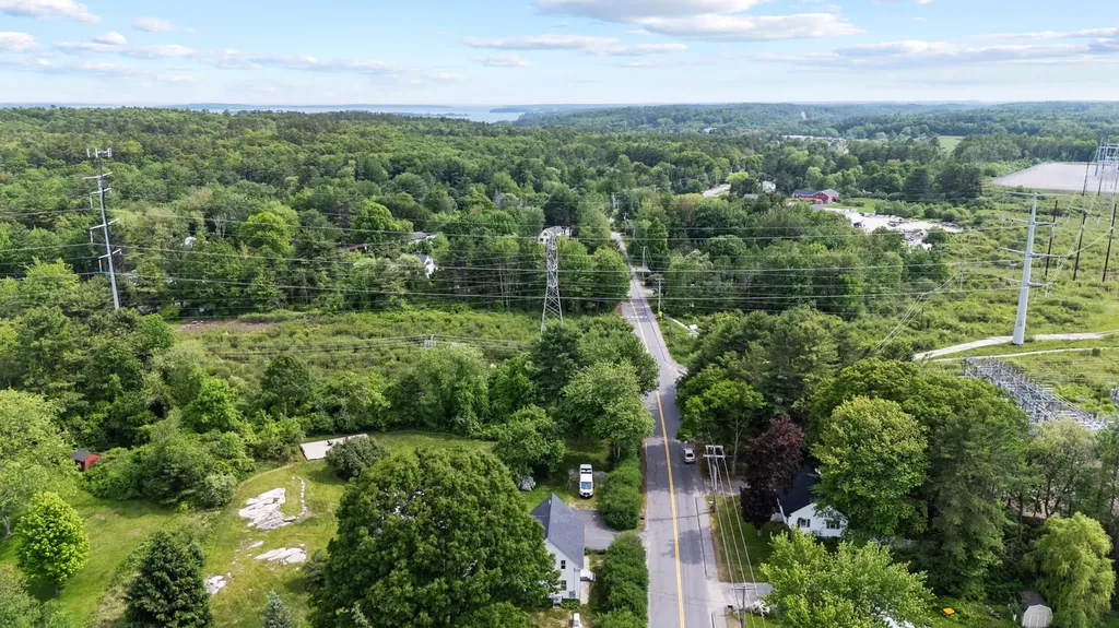 492 W Elm Street Yarmouth ME 04096