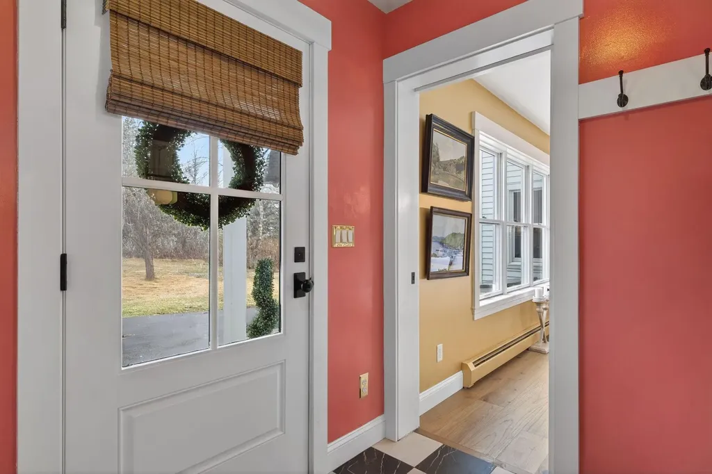 492 W Elm Street Yarmouth ME 04096