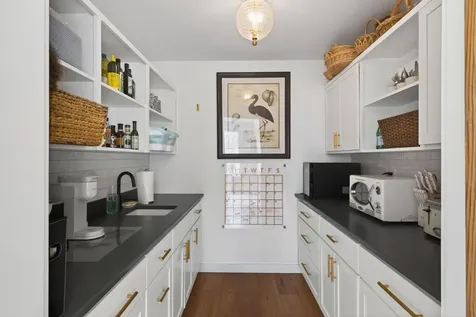 492 W Elm Street Yarmouth ME 04096